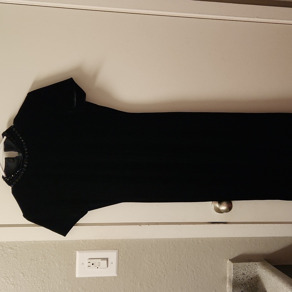 J.R nites by caliendo, classic black velour long dress. . 4